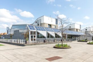 Wihlborgs tar in restaurangkedja till Ideon