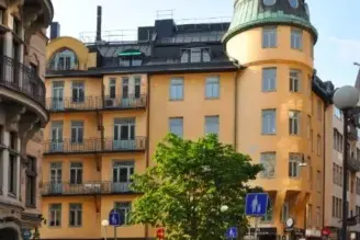 Sparbössan köper klassisk försäkringsbyggnad