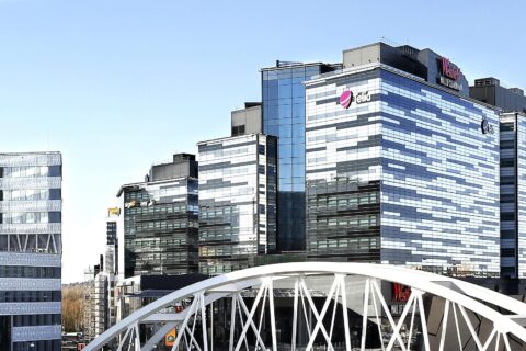 Telia förlänger men minskar ytorna i Arenastaden