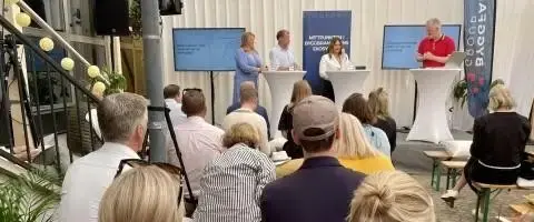 Blandad ränte- och prognosbild från expertpanel i Almedalen
