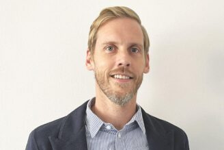 Viktor Hanson rekryterar Mikael Elfwing som chef för projektgenomförande