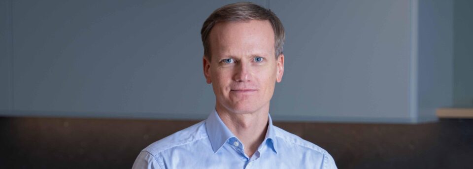 Sveafastigheter faller efter öppningen