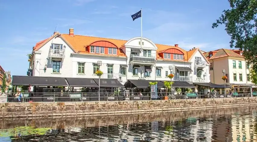 Cernera säljer central fastighet i Borås