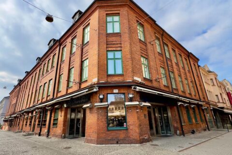 Balder hyr ut 1 000 kvadrat vid ikoniska torget