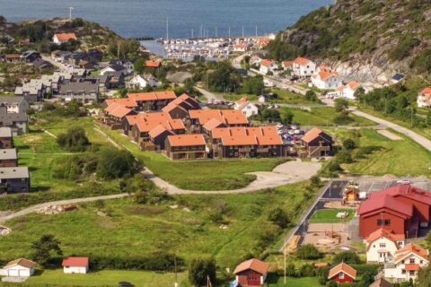 Obos köper på västkusten