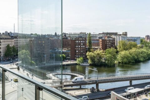 DLL flyttar sitt svenska huvudkontor till Kungsbrohuset
