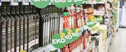 Trophi avyttrar livsmedelsfastighet på Värmdö