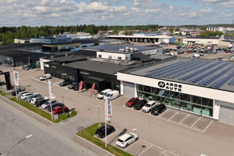Stendörren köper dubbelt i Västerås för 80 miljoner
