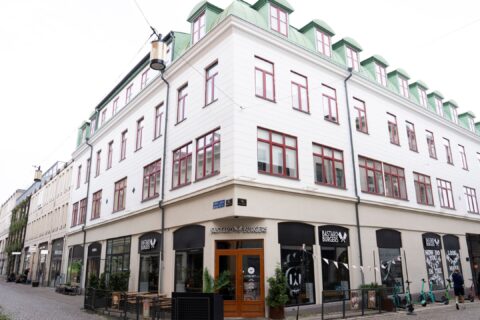 Morris Law flyttar in hos Wallenstam