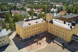 Hemsö förvärvar grundskola i Tavastehus