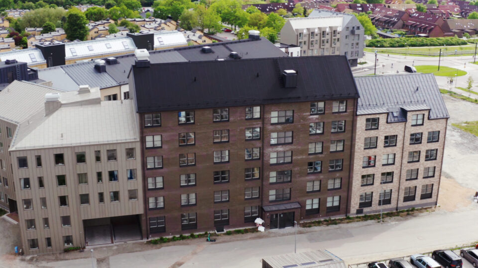 Folksamgruppen köper bostäder av CBRE IM