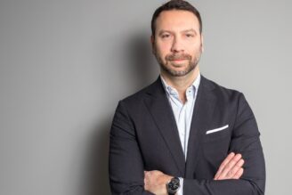 Wollert ersätter David på Savills