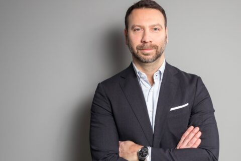 Wollert ersätter David på Savills