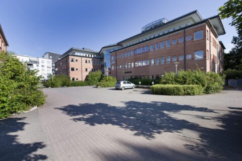 Vasakronan säljer i Uppsala