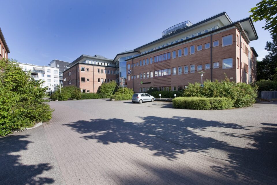 Vasakronan säljer i Uppsala