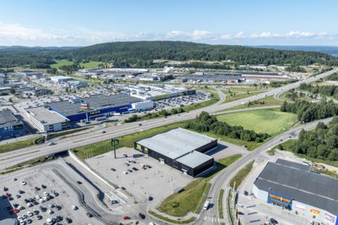 Svenska Handelsfastigheter tecknar dubbla avtal med Sportshopen