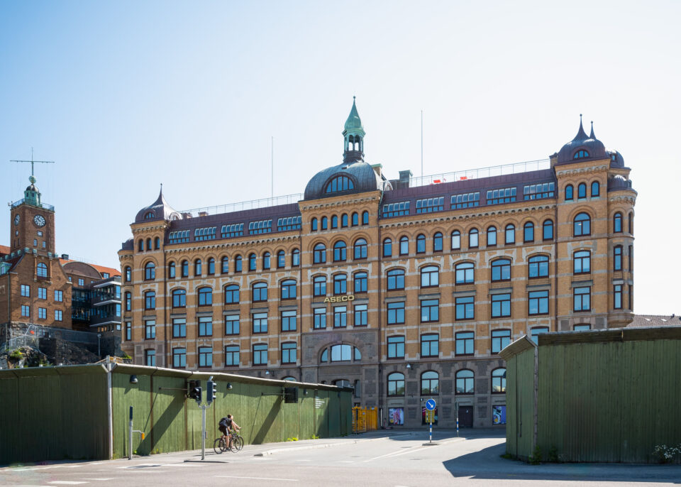 Folksam köper Hertziahuset av Vasakronan