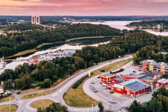 Svenska Handelsfastigheter köper på Tjörn