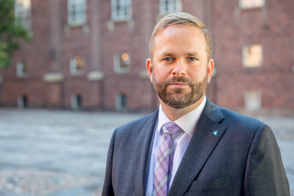Intern kritik: Centern i Stockholm vill se offensiv modernisering av bygglovsprocessen