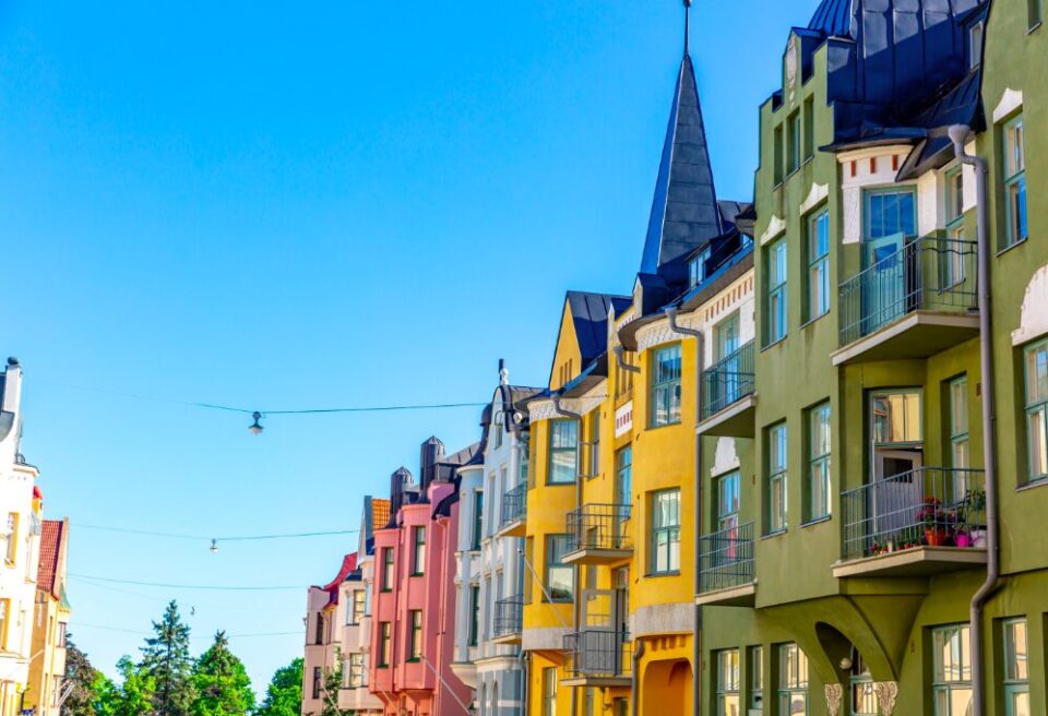 Newsec: Sveriges bostadsmarknad sticker ut – stora strukturella ojämlikheter