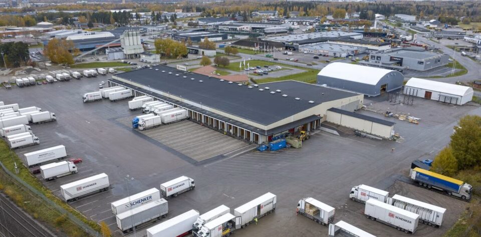 Logistea köper för nära 600 miljoner