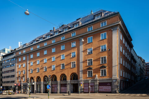 Europa och Mitsubishi säljer i centrala Stockholm
