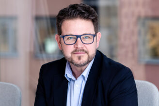 Mikael Hallengren siktar mot 500 produktionsstarter för Ikano Bostad 2026