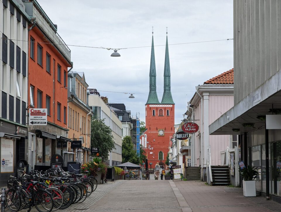 Arwidsro förvärvar handelsfastighet i Växjö