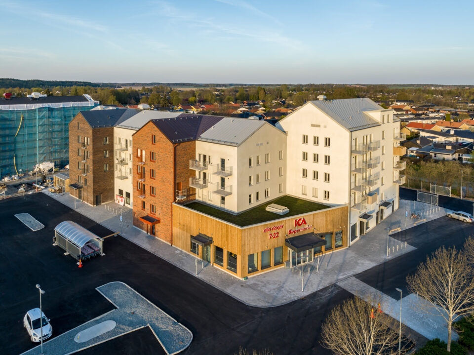 Niam köper nyproducerade bostadsfastigheter i Enköping