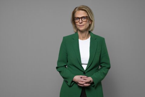 Svantesson: ”Två vanliga löner ska räcka för att bo i hus”