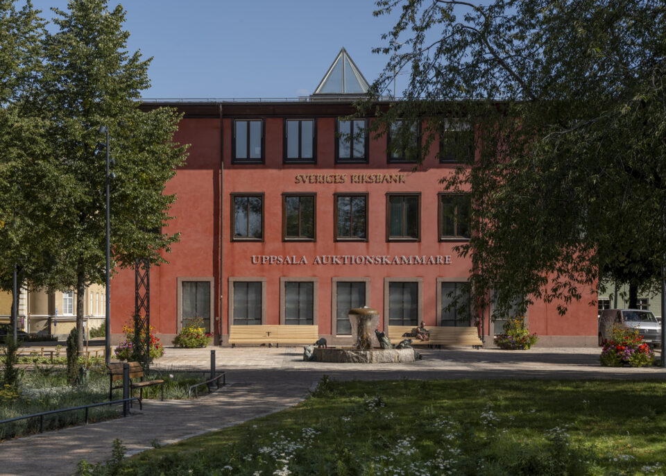Vasakronan köper i centrala Uppsala