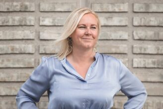 Sverigehusets Anna Henriksson: ”Modiga politiker borde införa en fast plantaxa”