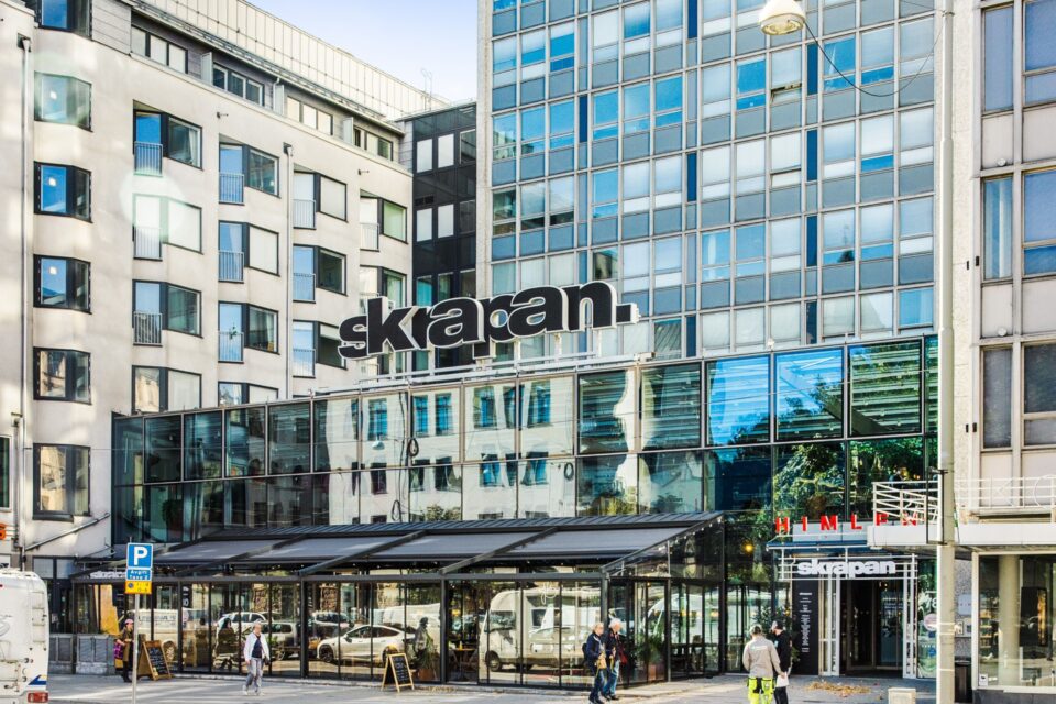 Vasakronan knyter Ica till Skrapan på Södermalm