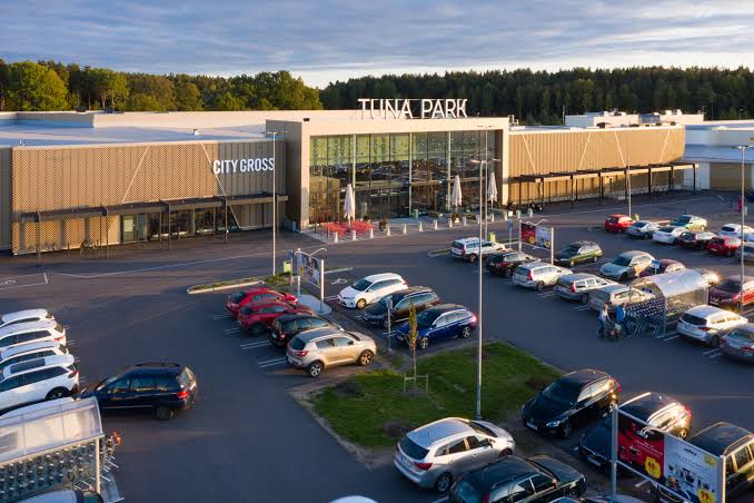 Trophi hyr ut stort till Synsam i Tuna Park