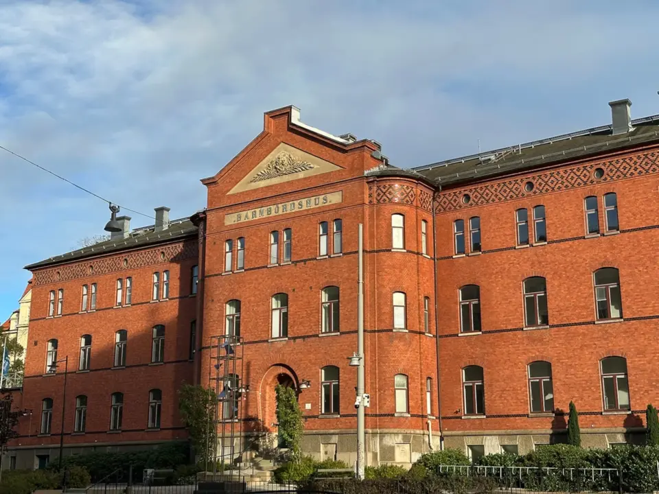 Staden köper central fastighet av Akademiska Hus för 135 miljoner