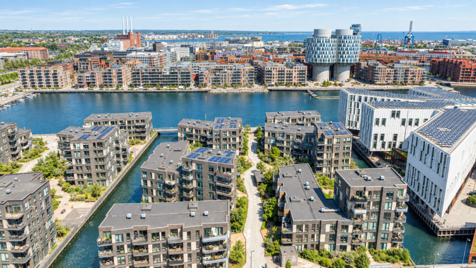 Niam köper ytterligare bostäder i Danmark